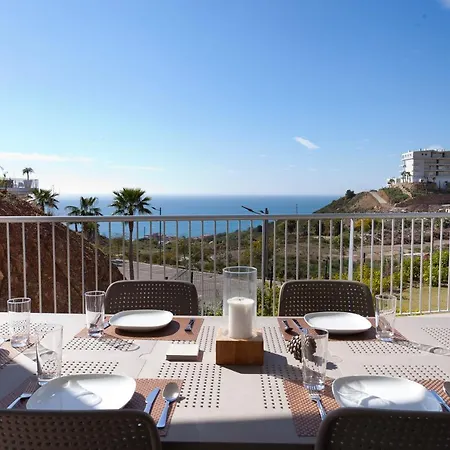 El Higueron. South Beach 4. 3 Bedrooms, Sea Views, Terrace And Pool Апартаменты Бенальмадена