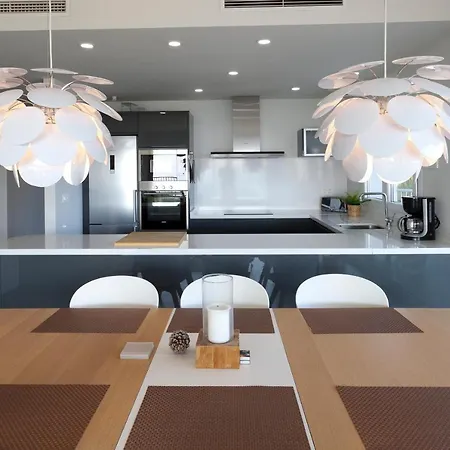 El Higueron. South Beach 4. 3 Bedrooms, Sea Views, Terrace And Pool Апартаменты *